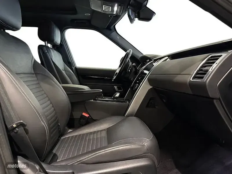 Usado Land Rover Discovery SE 249 CV (183 kW) 2021 Gris SUV
