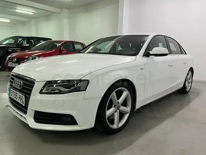 Usado Audi A4 S-Line 143 CV (105 kW) 2012 Blanco Berlina