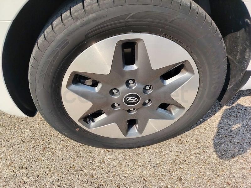 Usado Hyundai Staria 177 CV (130 kW) 2022 Blanco Monovolumen