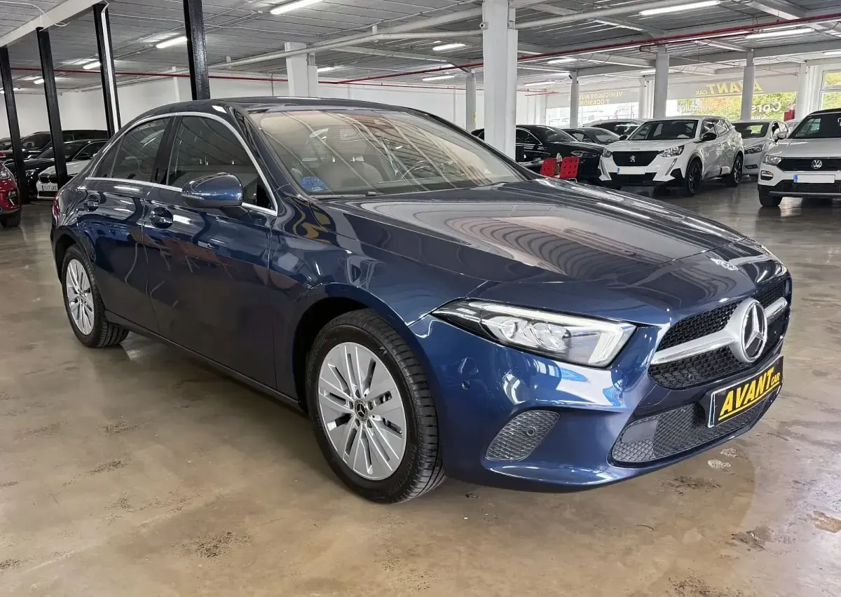 Usado Mercedes A250 218 CV (160 kW) 2022 Azul Berlina