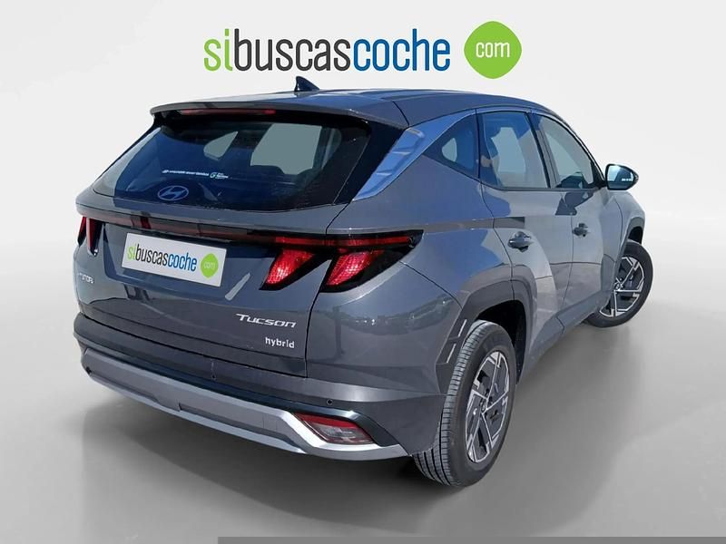 Usado Hyundai Tucson 215 CV (158 kW) 2025 Gris/plata SUV