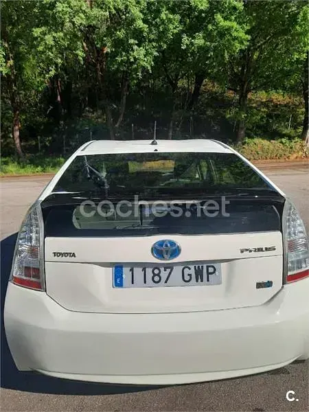 Używany Toyota Prius Eco 136 KM (100 kW) 2010 Biały Hatchback