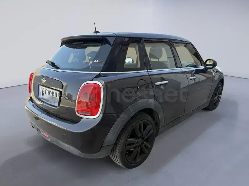 Usado Mini ONE 102 CV (75 kW) 2016 Negro Utilitario