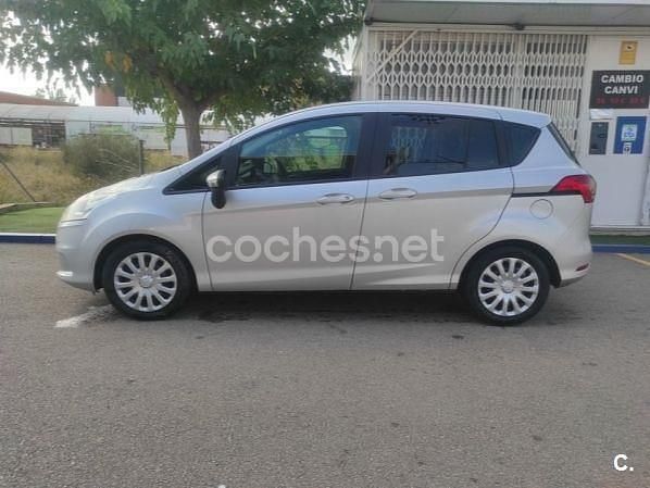 Usado Ford B-MAX Titanium 75 CV (55 kW) 2013 Gris / plata Monovolumen