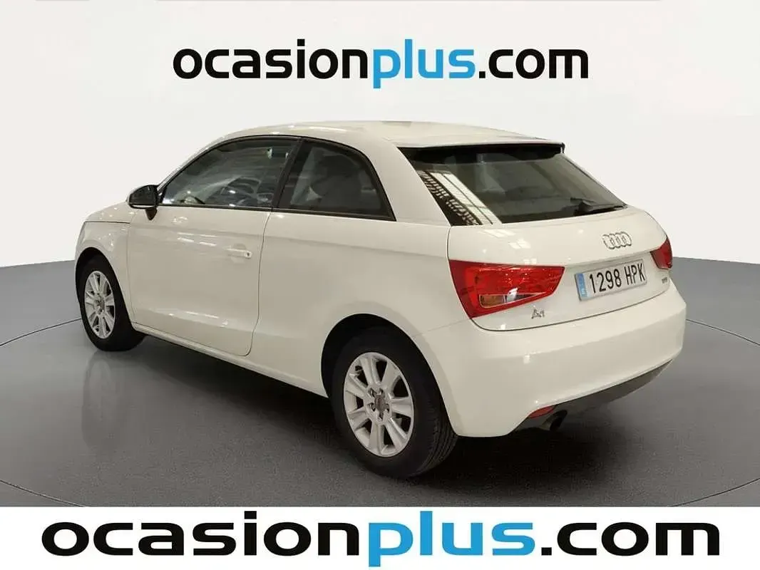 Usado Audi A1 Attraction 86 CV (63 kW) 2013 Blanco Utilitario