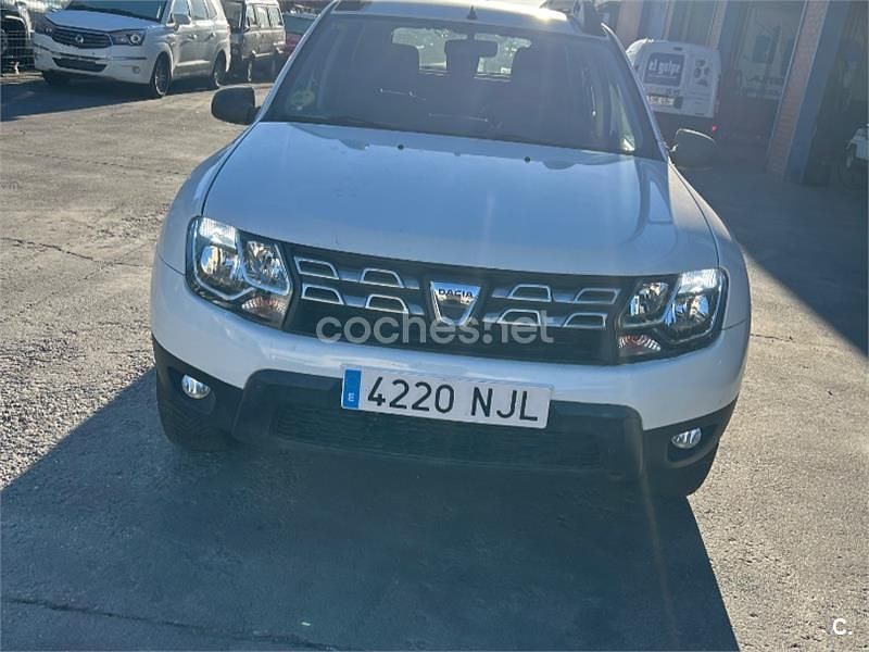 Usado Dacia Duster Lauréate 109 CV (80 kW) 2015 Blanco SUV