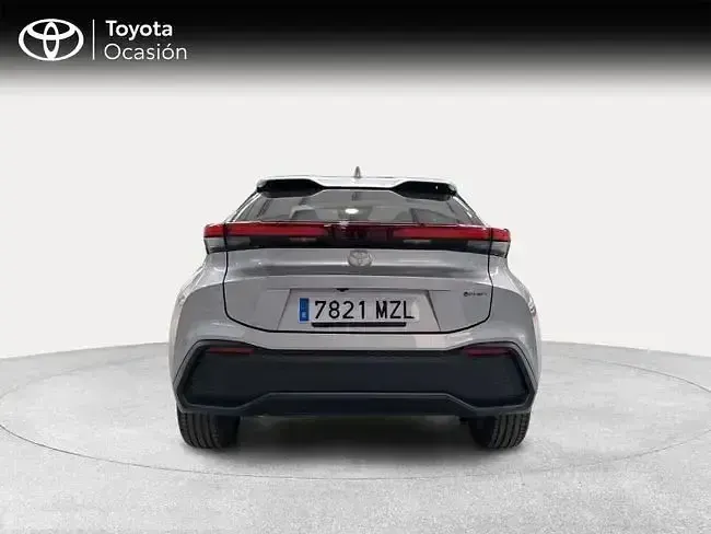 Käytetty Toyota C-HR Advance 223 HP (164 kW) 2025 Harmaa Katumaasturi