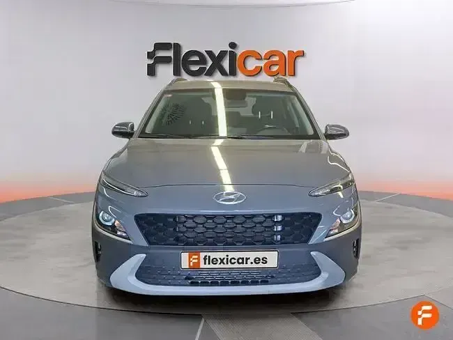 Usado Hyundai Kona 120 CV (88 kW) 2021 Gris SUV