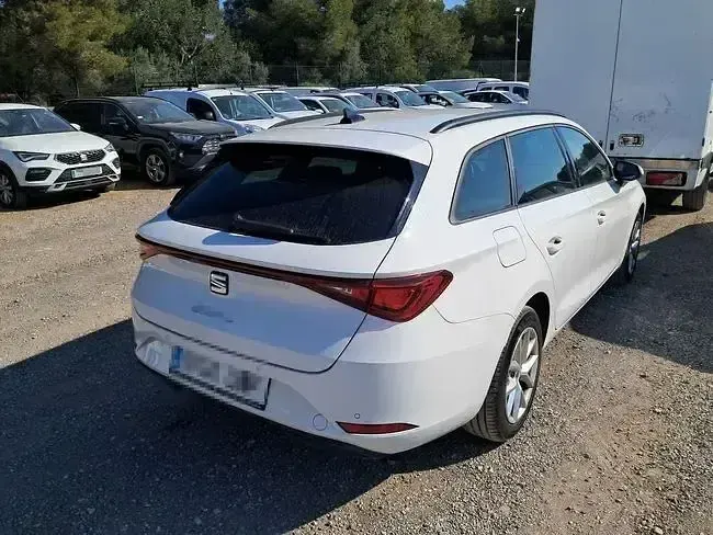 Käytetty Seat Leon Style 116 HP (85 kW) 2022 Valkoinen Farmari
