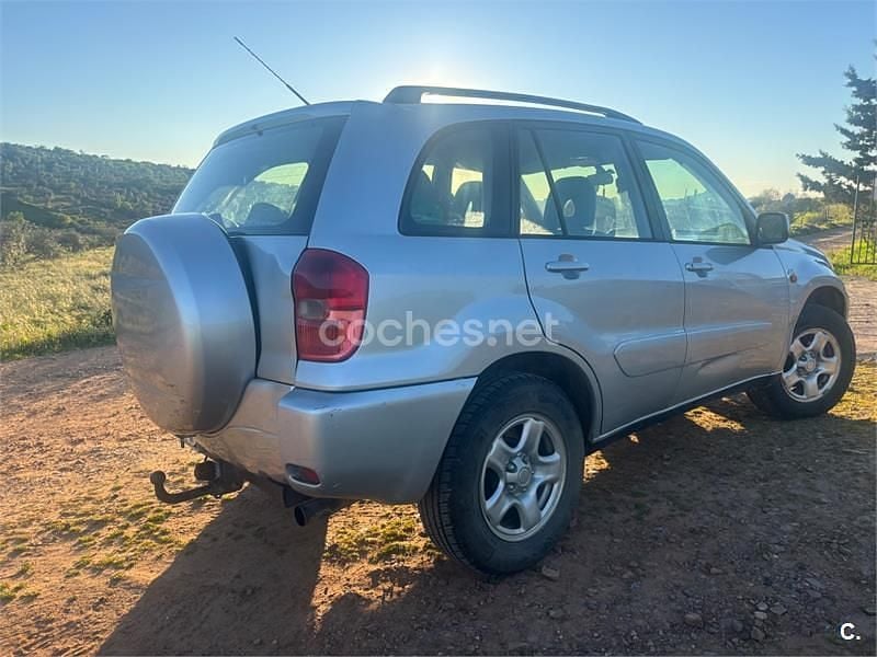 Usado Toyota RAV4 Luna 116 CV (85 kW) 2001 Gris / plata SUV