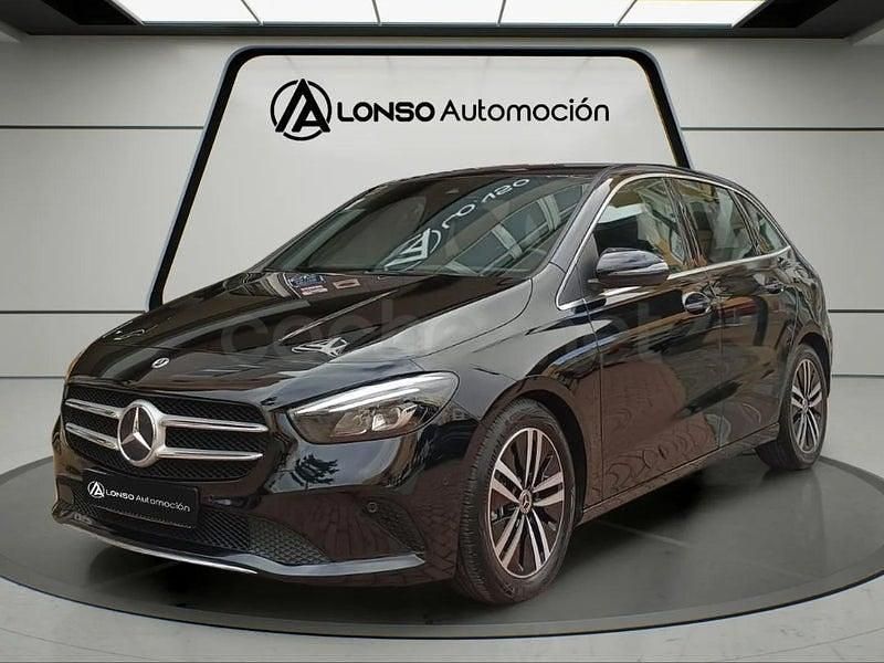 Usado Mercedes B200 150 CV (110 kW) 2022 Negro Monovolumen