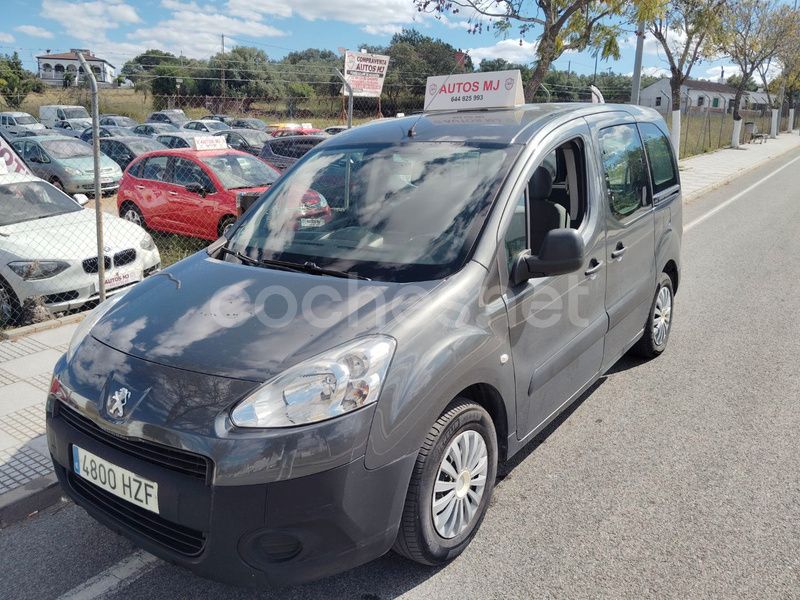 Gris / plata Usado 2013 Peugeot Partner Tepee Active Monovolumen | 4300 € (Super precio) - Imagen 1/4