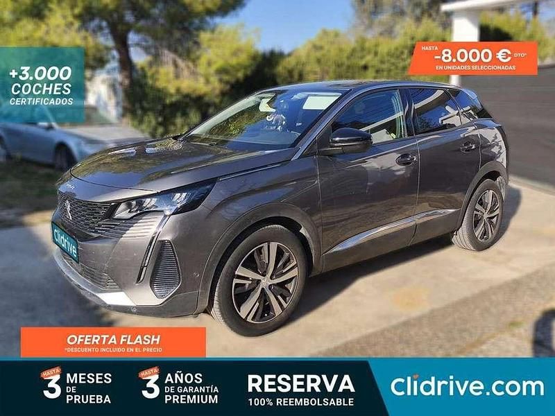 Usado Peugeot 3008 Allure 131 CV (96 kW) 2022 Gris SUV