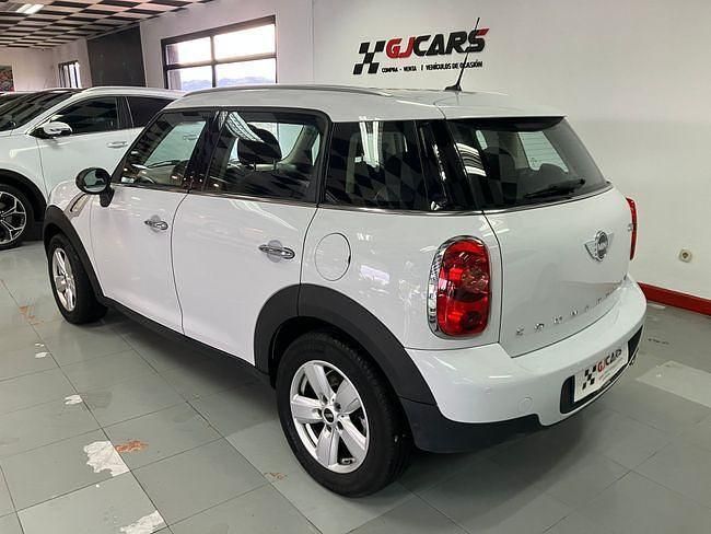 Usado Mini One D Countryman 90 CV (66 kW) 2015 Blanco SUV