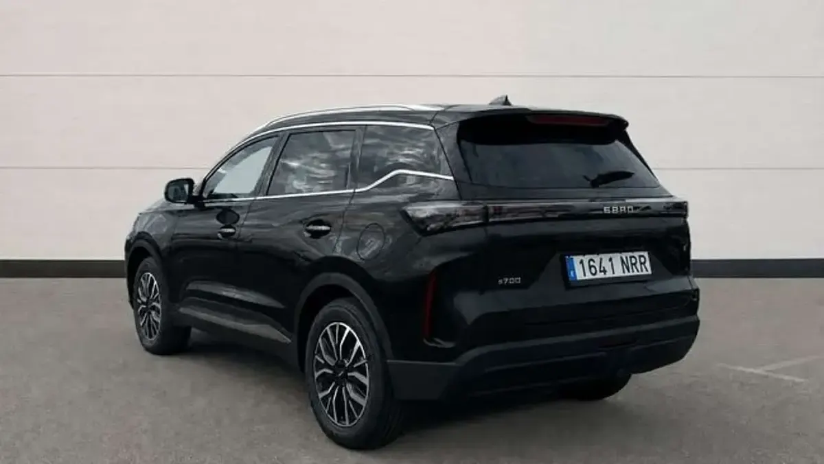 Nuevo Ebro s700 Luxury 279 CV (205 kW) 2026 Negro SUV