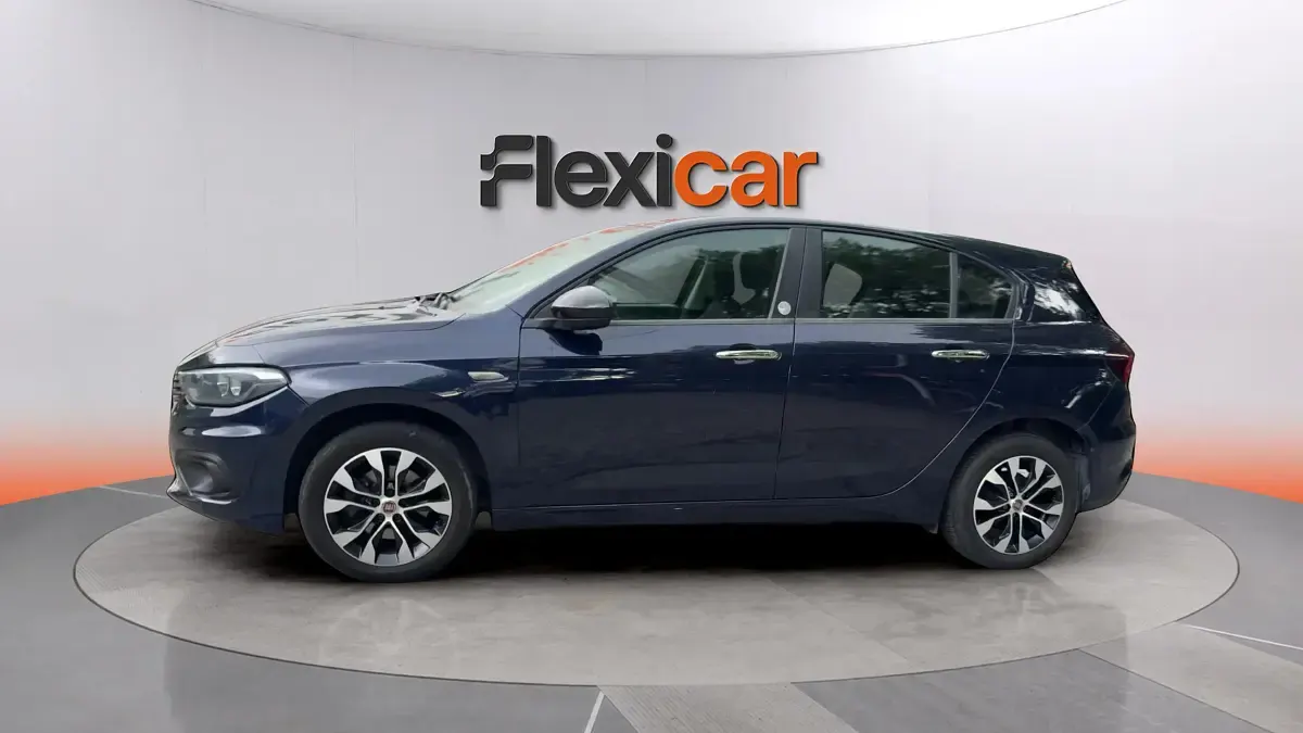 Usado Fiat Tipo Business 95 CV (69 kW) 2020 Azul Berlina