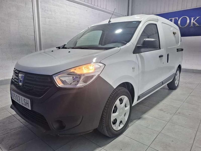 Usado Dacia Dokker Essentiel 94 CV (69 kW) 2021 Blanco Monovolumen