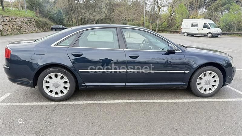Usado Audi A8 335 CV (246 kW) 2005 Azul Berlina