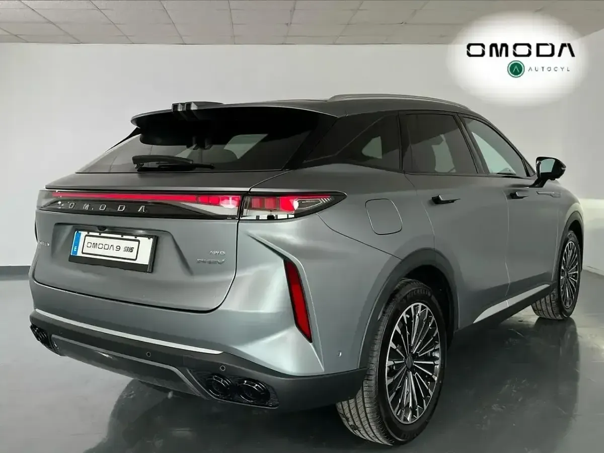 Nuevo Omoda 9 537 CV (394 kW) 2025 Gris SUV