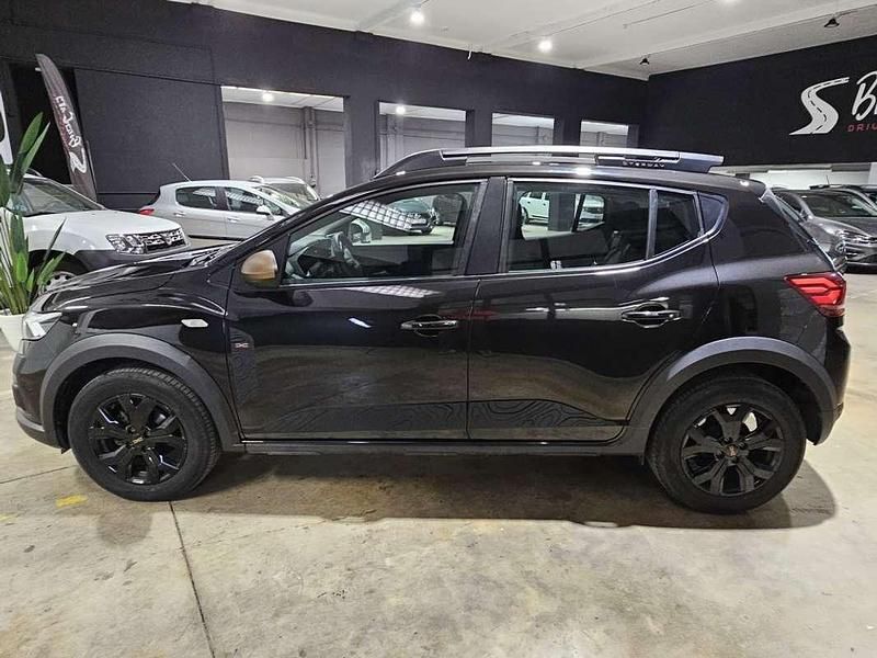 Usado Dacia Sandero Extreme 91 CV (66 kW) 2024 Negro Utilitario