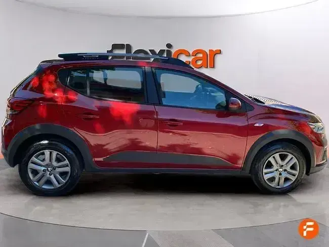 Usado Dacia Sandero Essentiel 91 CV (66 kW) 2021 Rojo Berlina