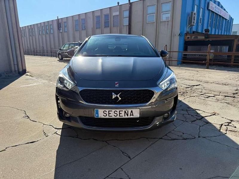 Usado DS Automobiles DS5 Performance 165 CV (121 kW) 2017 Gris / plata Utilitario