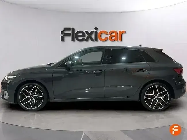 Usado Audi A3 150 CV (110 kW) 2022 Gris Berlina