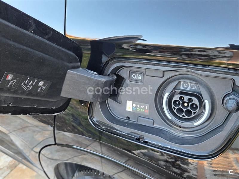 Usado Opel Grandland X Ultimate 224 CV (164 kW) 2021 Negro SUV