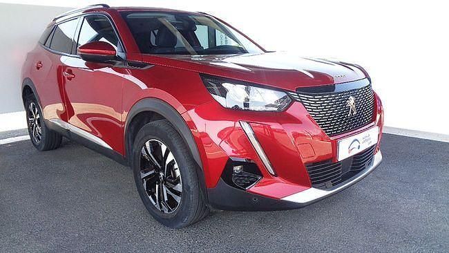 Usado Peugeot 2008 Allure 130 CV (95 kW) 2023 Rojo SUV