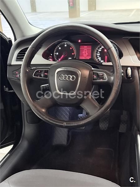 Begagnad Audi A4 S-Line 143 HK (105 kW) 2009 Svart Sedan