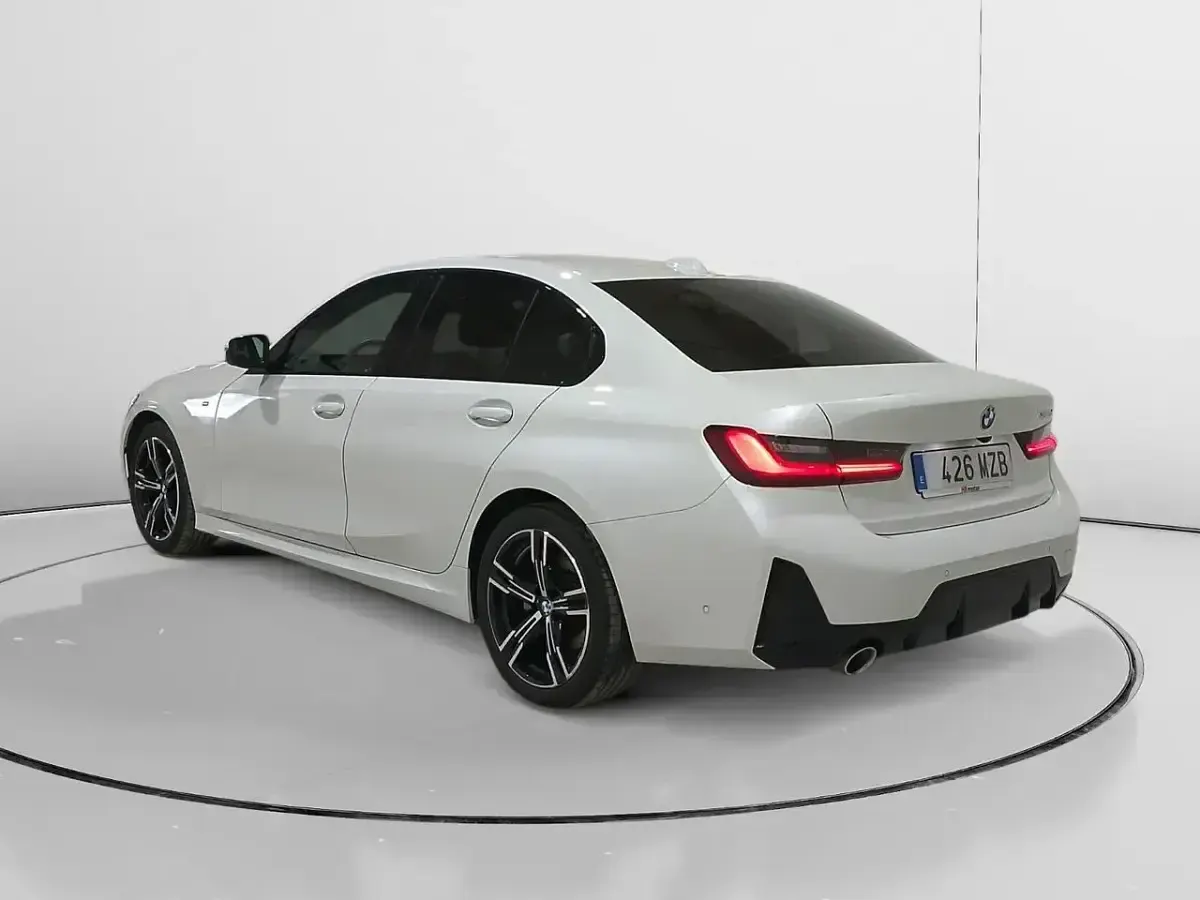 Usado BMW 318 Comfort Edition 150 CV (110 kW) 2025 Blanco Berlina