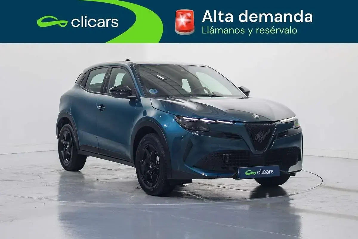Usado Alfa Romeo Junior 136 CV (100 kW) 2025 Verde SUV