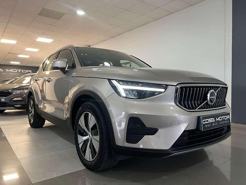 Usado Volvo XC40 Core 211 CV (155 kW) 2023 Beige SUV