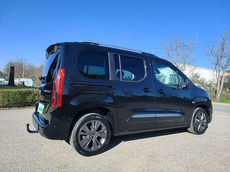 Usado Toyota Proace Advance 131 CV (96 kW) 2021 Negro Monovolumen