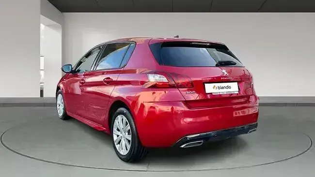 Usado Peugeot 308 Style 110 CV (80 kW) 2015 Rojo