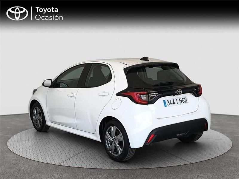 Usado Toyota Yaris Hybrid Active 116 CV (85 kW) 2025 Monovolumen