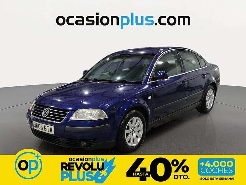 Usado VW Passat Trendline 129 CV (94 kW) 2002 Azul Berlina