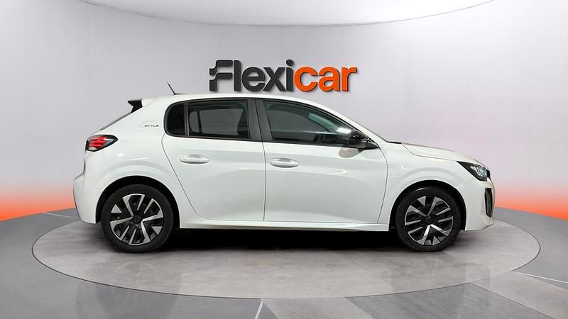 Usado Peugeot 208 Style 101 CV (74 kW) 2024 Blanco Utilitario