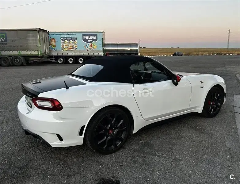 Usado Abarth 124 Spider 170 CV (125 kW) 2017 Blanco Descapotable