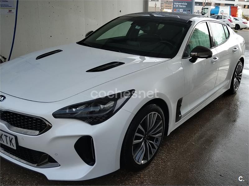 Blanco Usado 2019 Kia Stinger GT-Line Berlina | 29.000 € - Imagen 1/4
