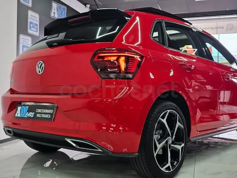 Usado VW Polo Beats 116 CV (85 kW) 2019 Rojo Utilitario