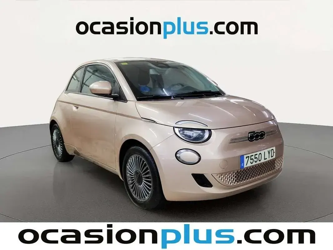 Usado Fiat 500e Icon 86 kW (118 CV) 2022 Burdeos Utilitario