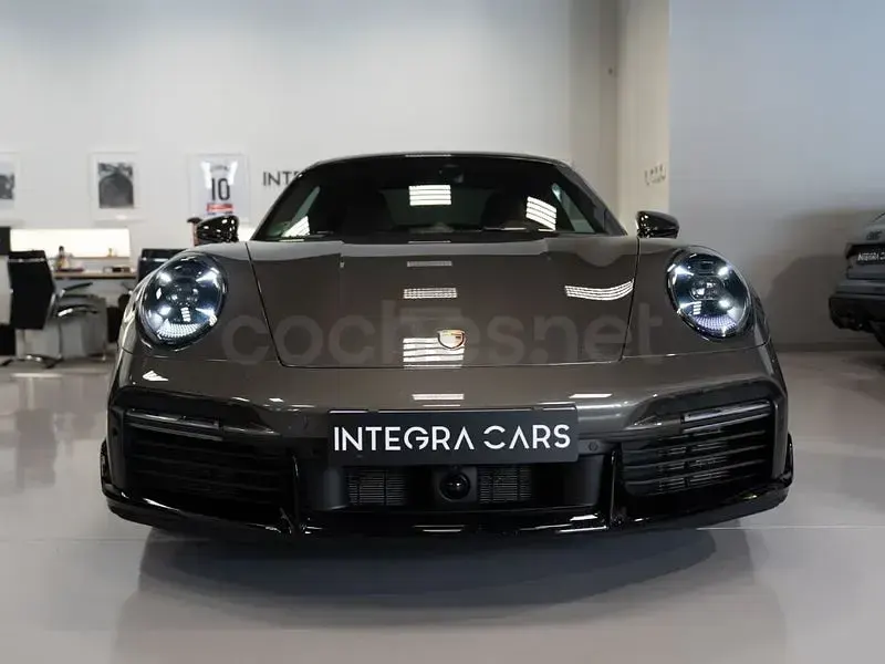 Usado Porsche 911 Turbo S 650 CV (478 kW) 2024 Gris / plata Coupe
