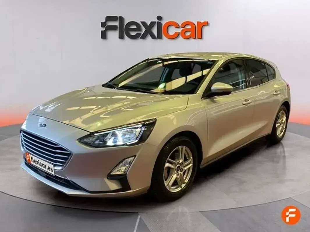 Usado Ford Focus Trend+ 95 CV (69 kW) 2021 Gris Utilitario