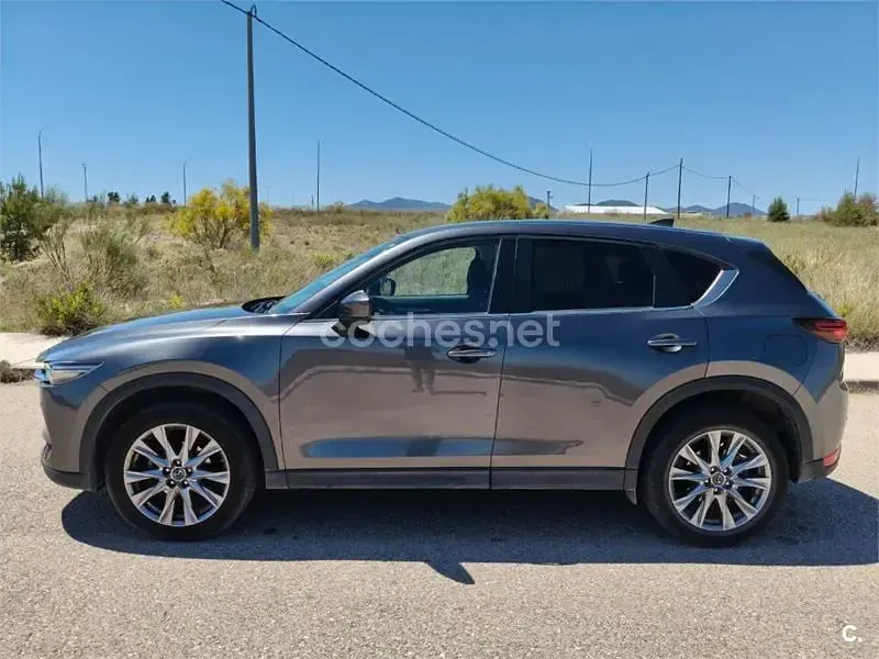 Usado Mazda CX-5 165 CV (121 kW) 2020 Gris / plata SUV