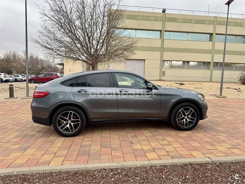 Usado Mercedes GLC250 204 CV (150 kW) 2017 Gris / plata Coupe