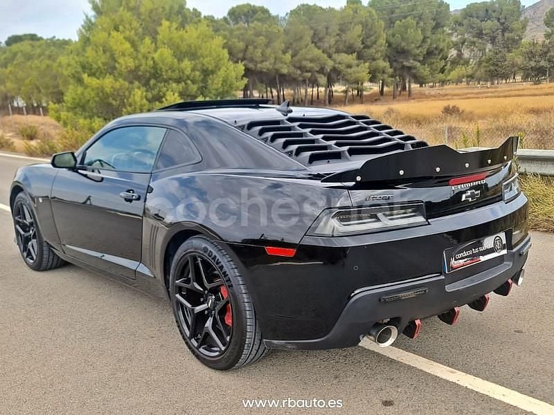 Usado Chevrolet Camaro 405 CV (297 kW) 2014 Negro Coupe