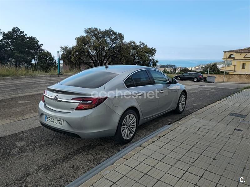 Usado Opel Insignia Excellence 163 CV (119 kW) 2015 Gris / plata Berlina