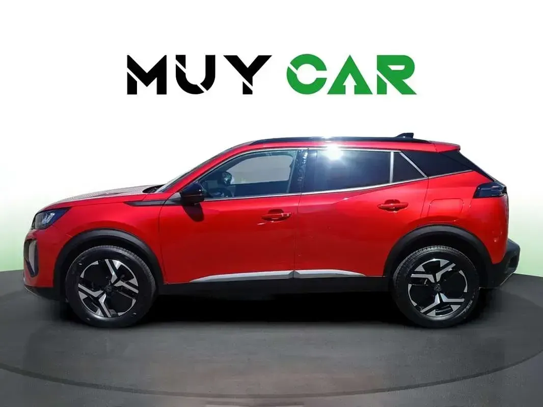 Usado Peugeot 2008 Allure 102 CV (75 kW) 2023 Rojo SUV