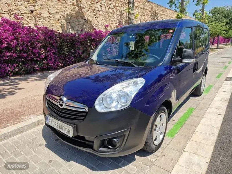 Usado Opel Combo 90 CV (66 kW) 2015 Azul Monovolumen